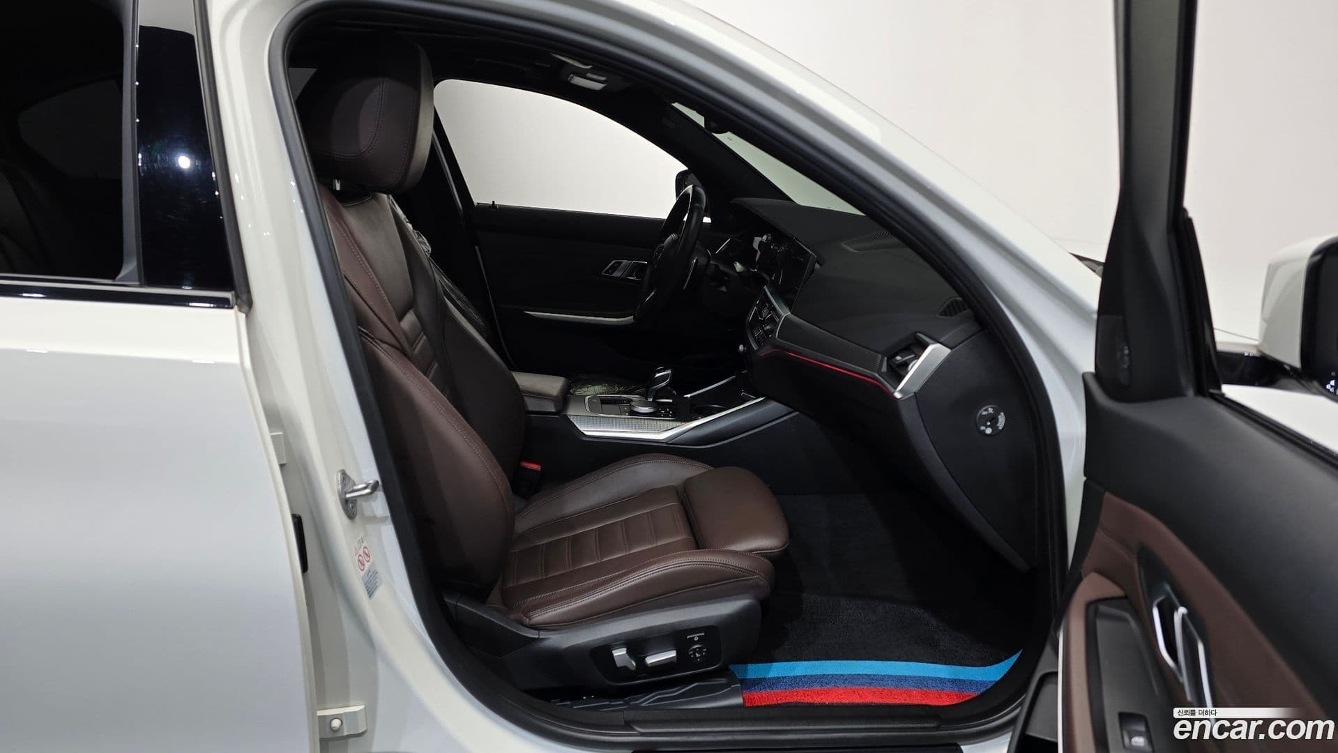 Main__Slider__Photo:3-Series BMW 2019.10-10