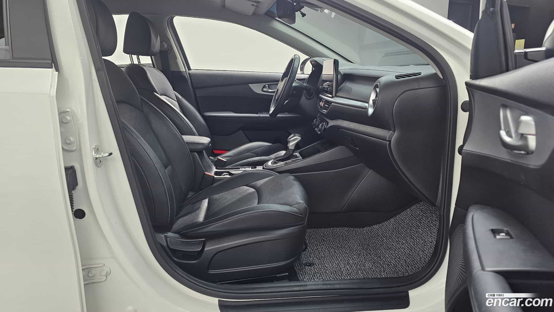 K3 Kia 2022.1-INNER-010