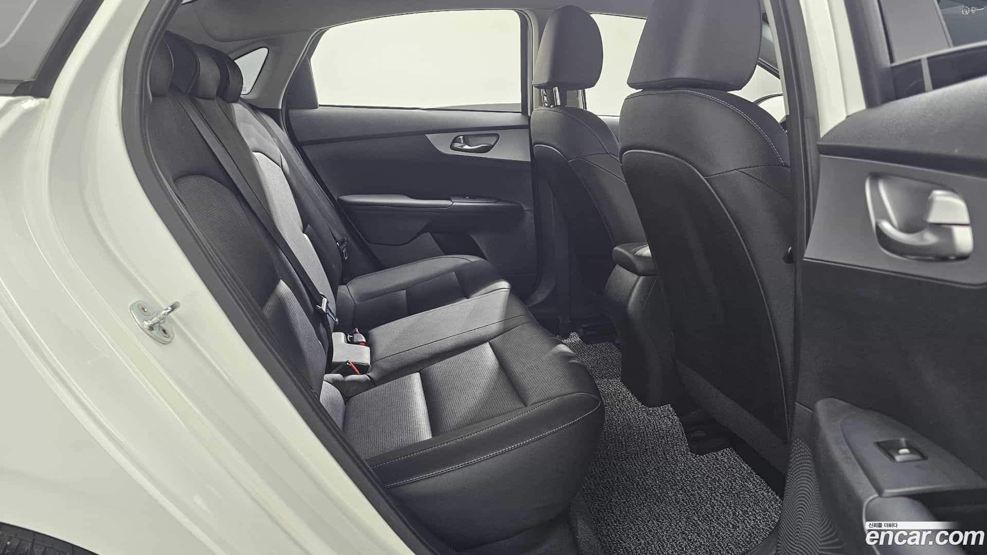 K3 Kia 2022.1-OPTION-016