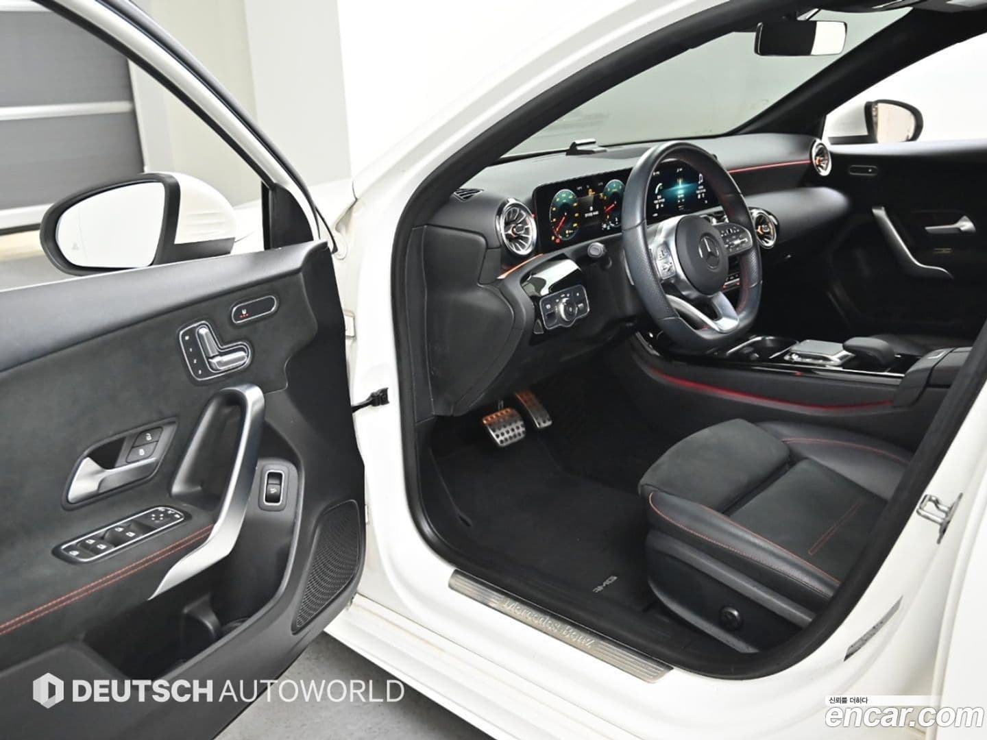 Main__Slider__Photo:A-Class Mercedes-Benz 2021.7-10