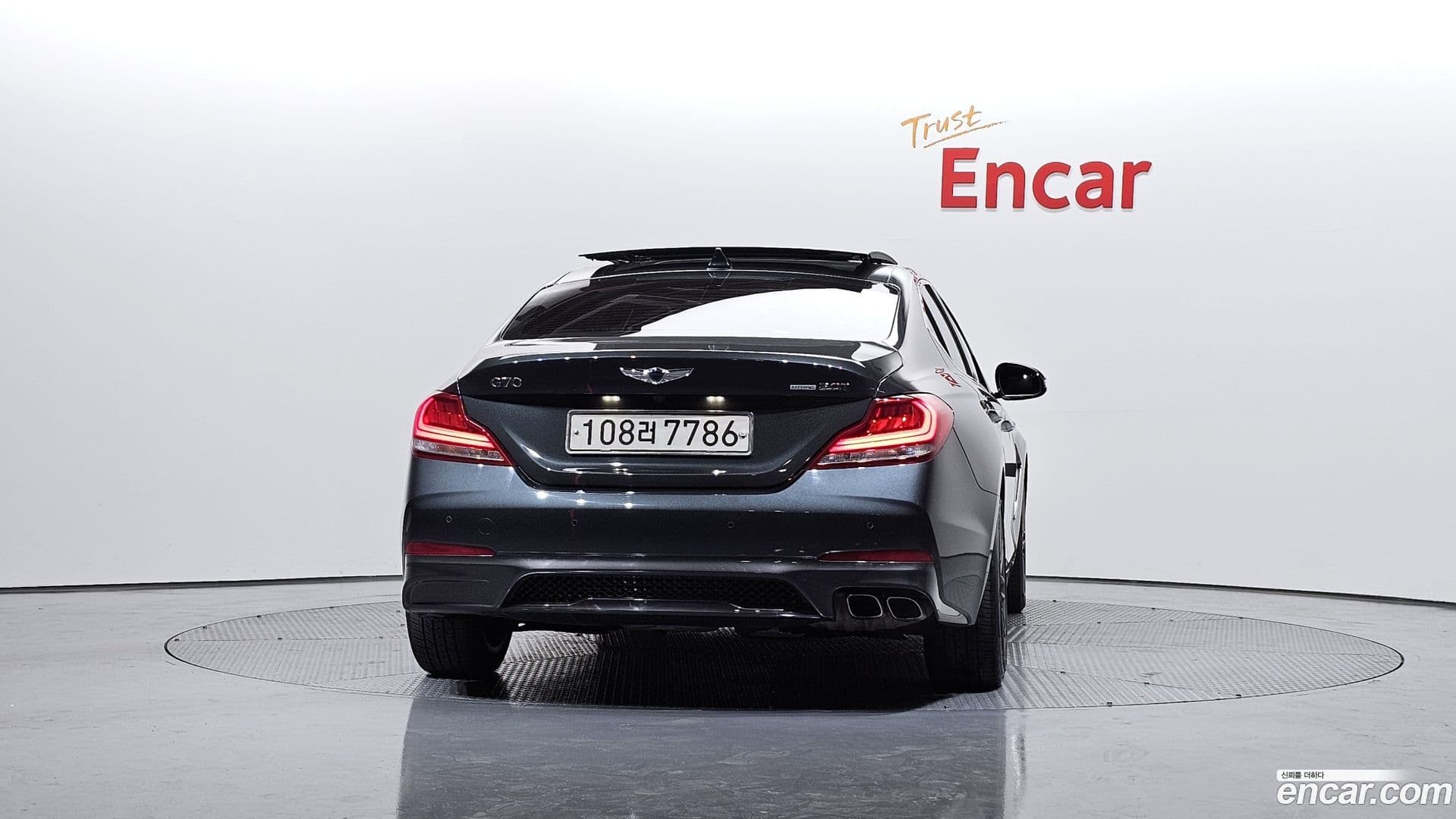 Main__Slider__Photo:G70 Genesis 2017.9-3