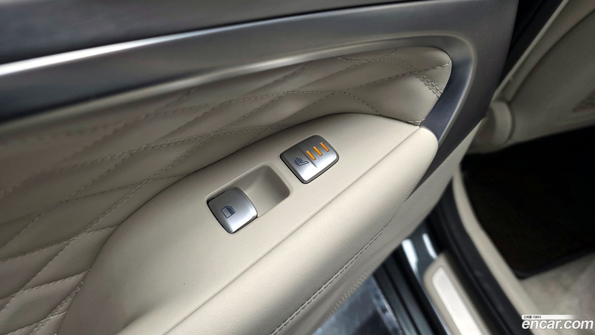 Main__Slider__Photo:G70 Genesis 2017.9-17