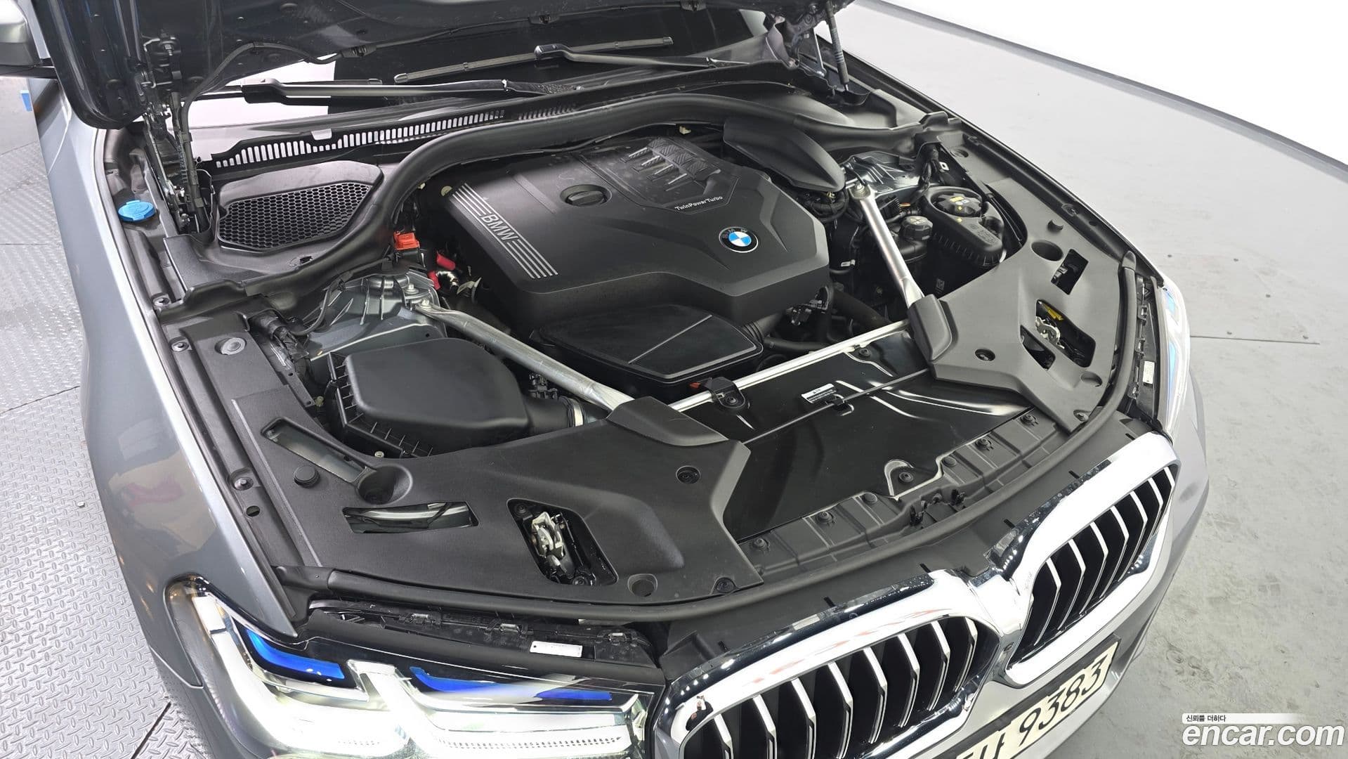 Main__Slider__Photo:5-Series BMW 2023.1-5