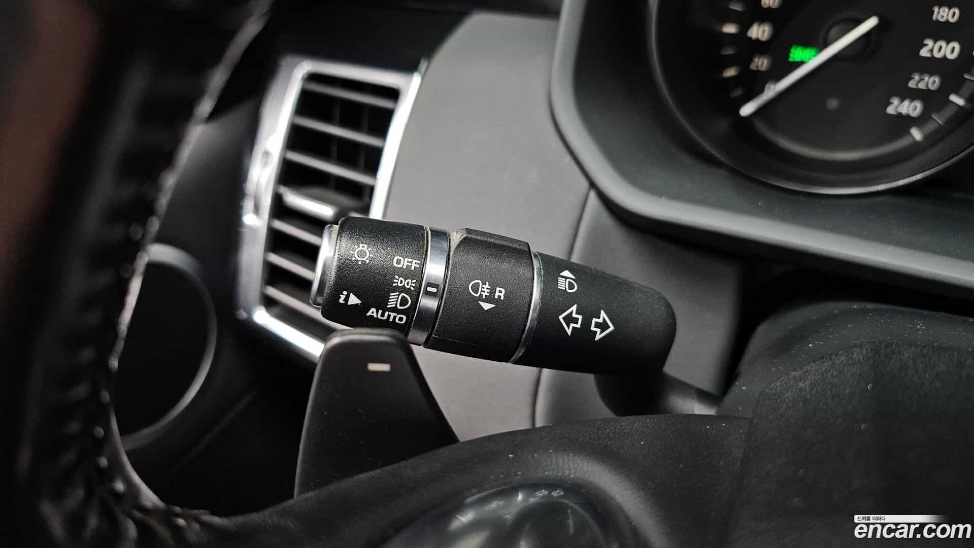 Discovery Land Rover 2018.7-OPTION-020