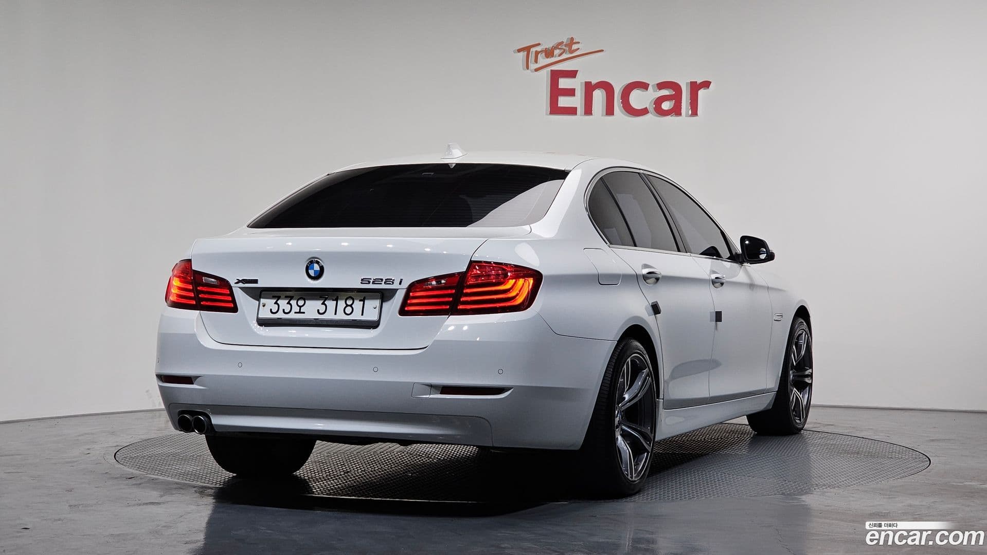 Main__Slider__Photo:5-Series BMW 2014.9-1