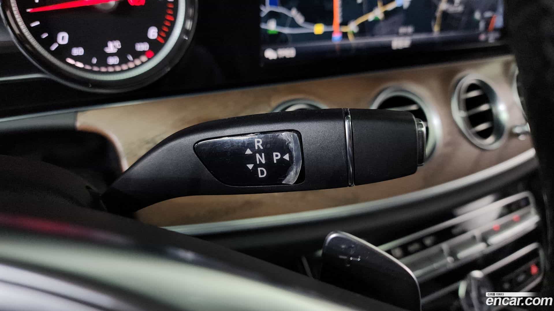 E-Class Mercedes-Benz 2017.6-INNER-009