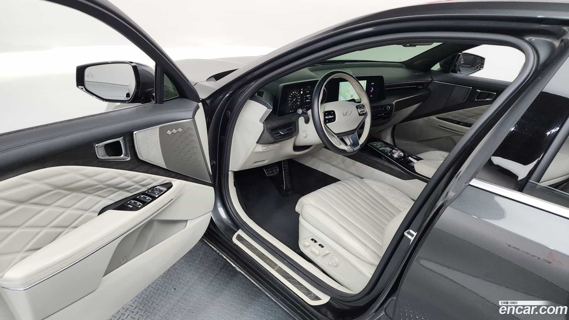 K8 Kia 2021.10-INNER-010