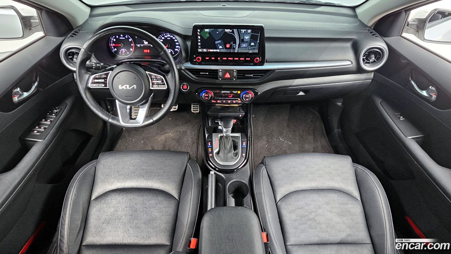 Main__Slider__Photo:K3 Kia 2023.4-6