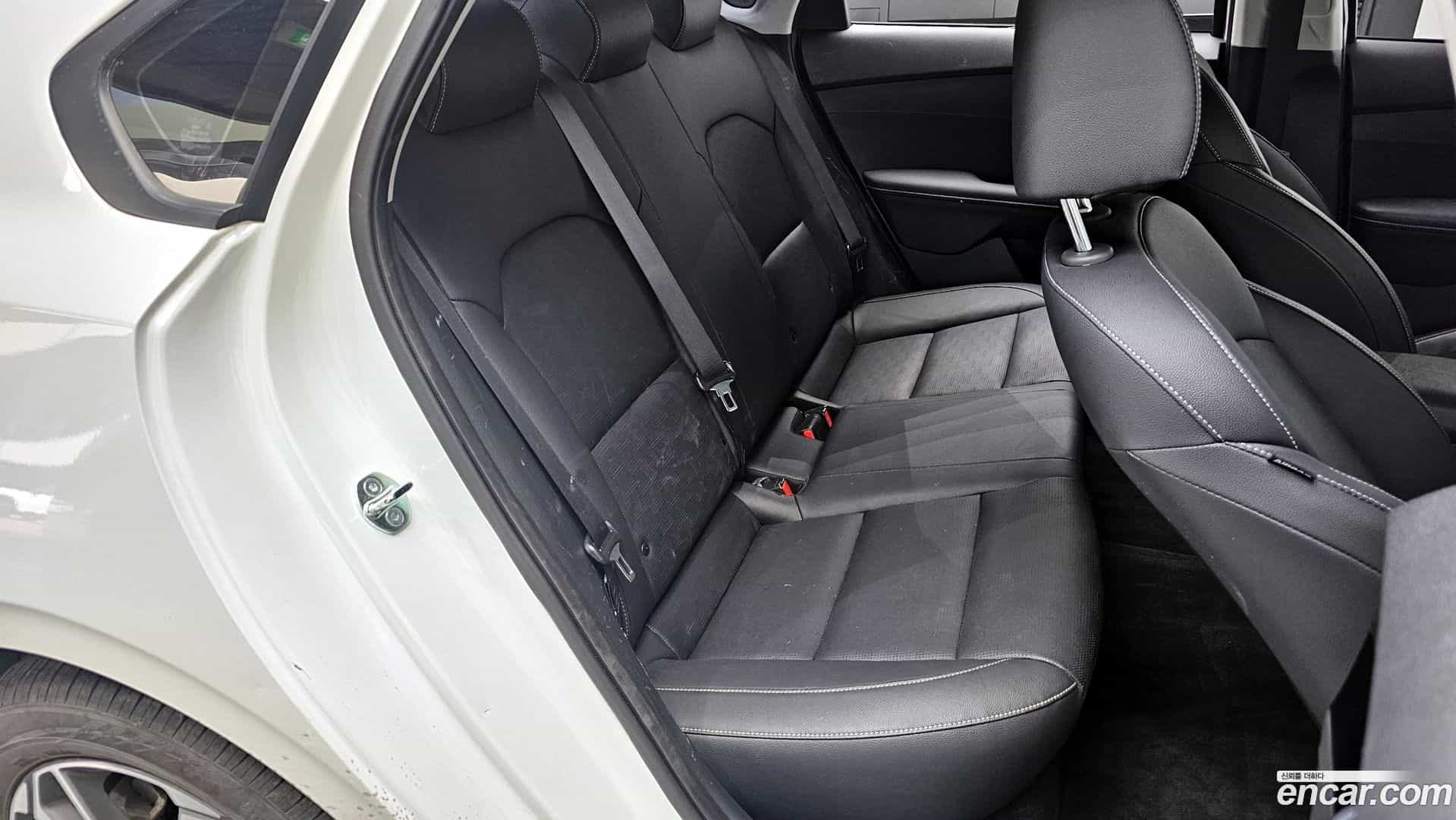 K3 Kia 2023.4-OPTION-016