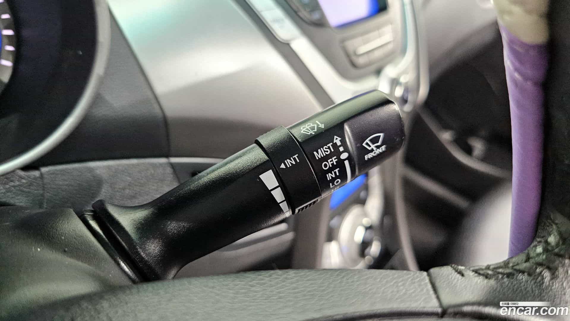 AVANTE Hyundai 2011.0-OPTION-021