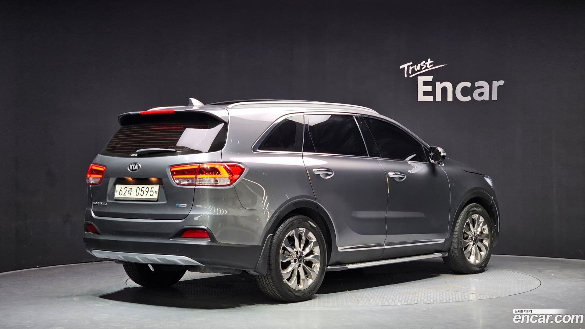 Main__Slider__Photo:Sorento Kia 2015.10-1