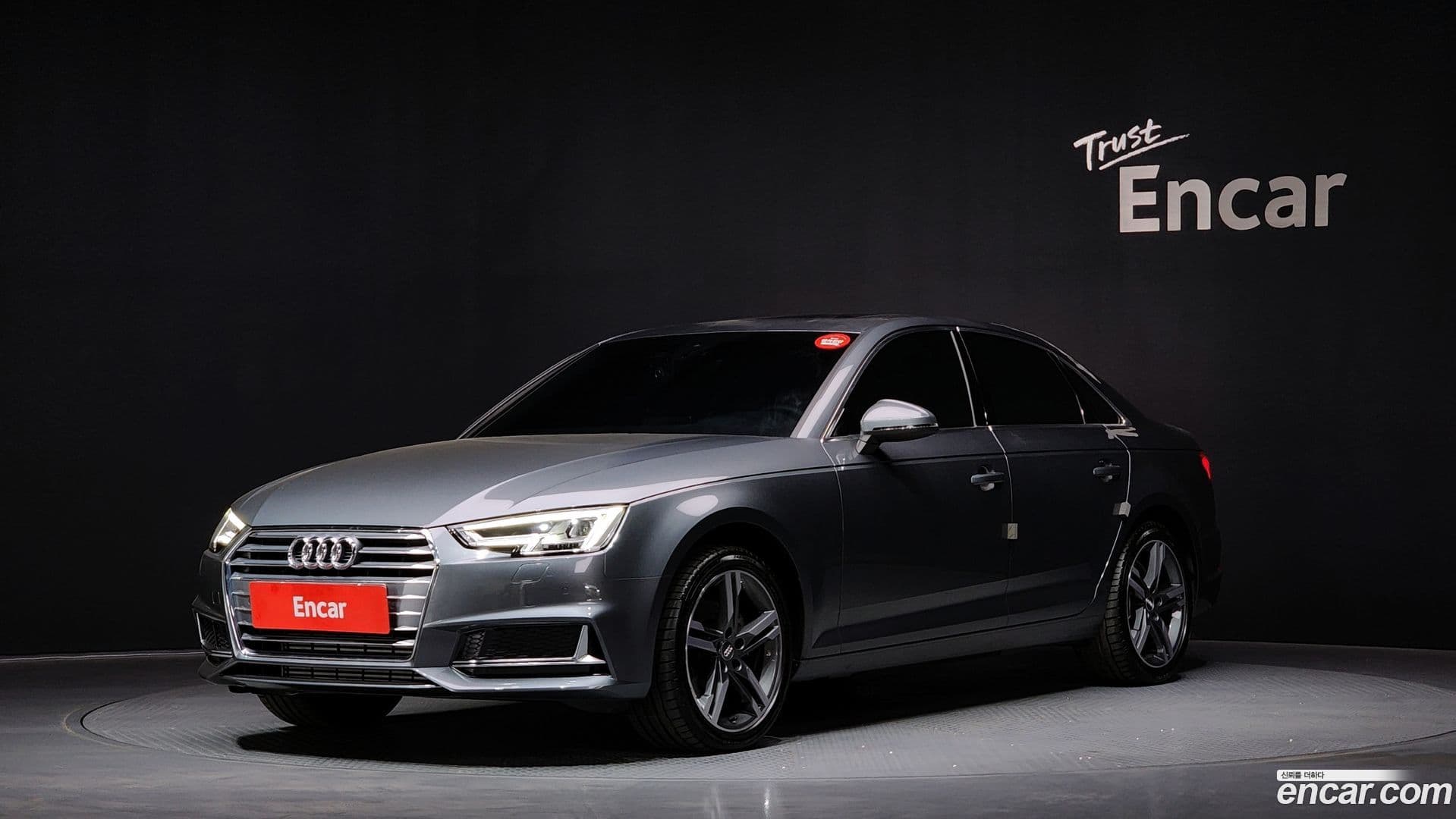 Main__Slider__Photo:A4 Audi 2019.11-0