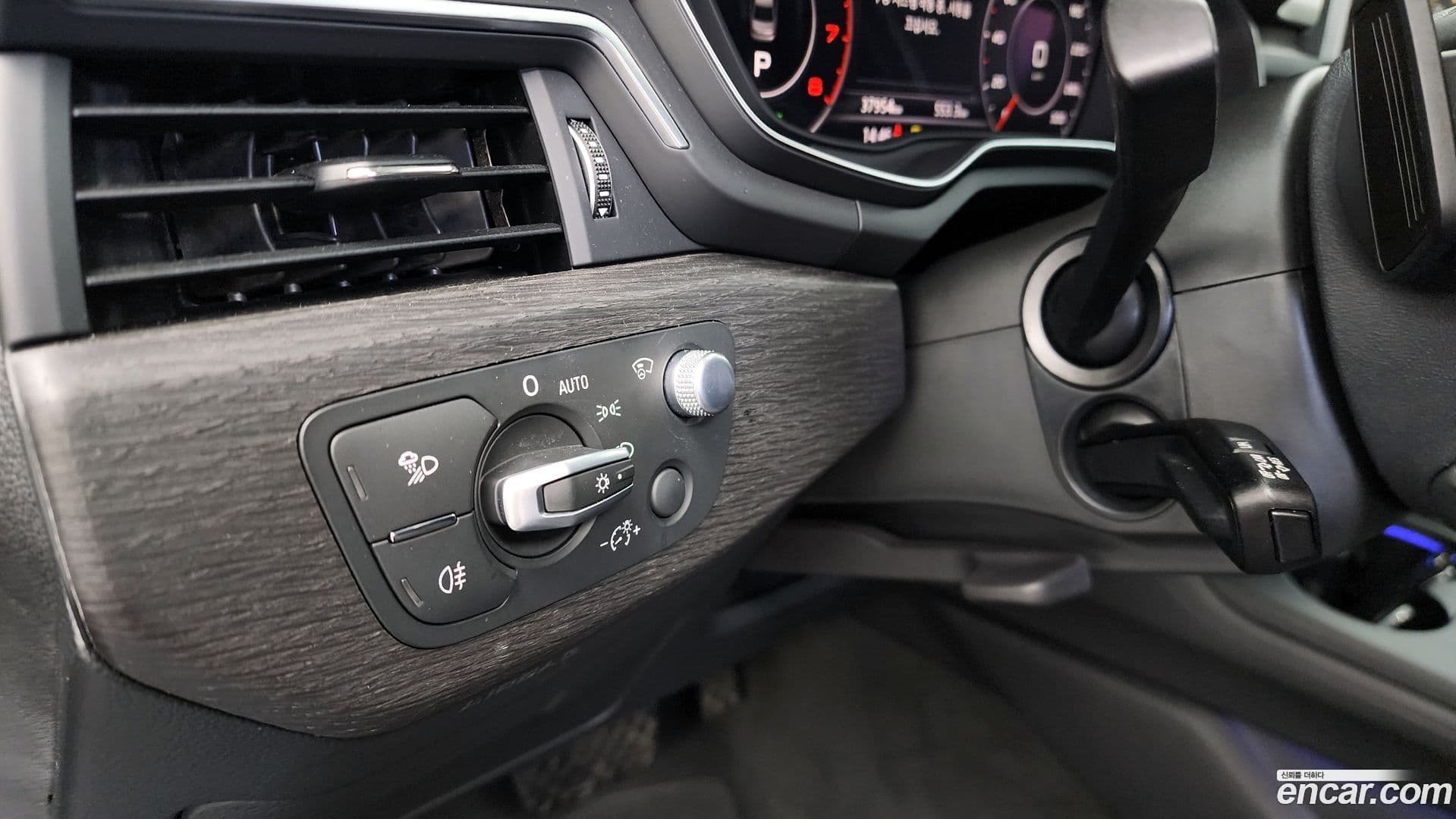 Main__Slider__Photo:A4 Audi 2019.11-15