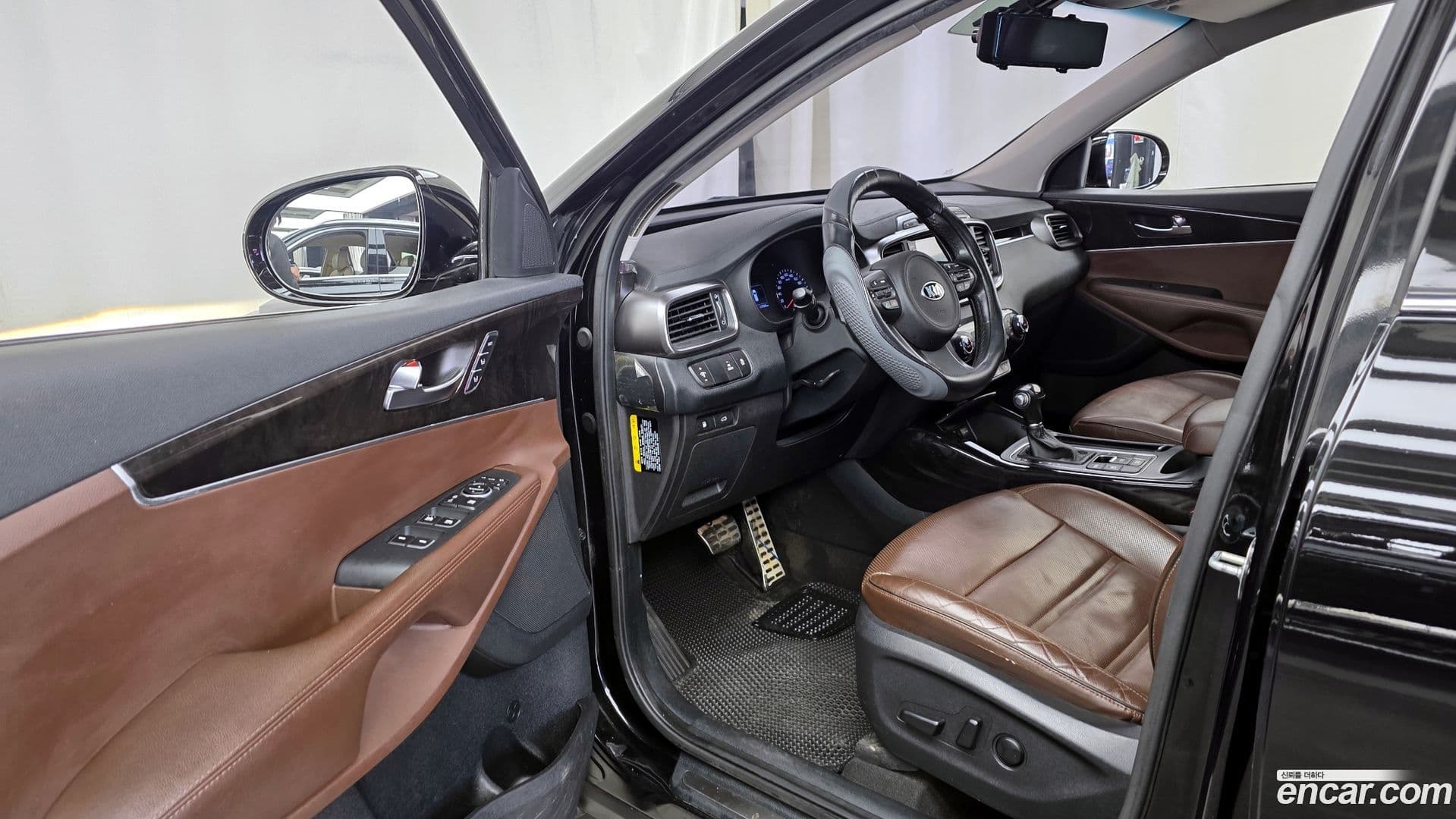 Main__Slider__Photo:Sorento Kia 2016.9-9