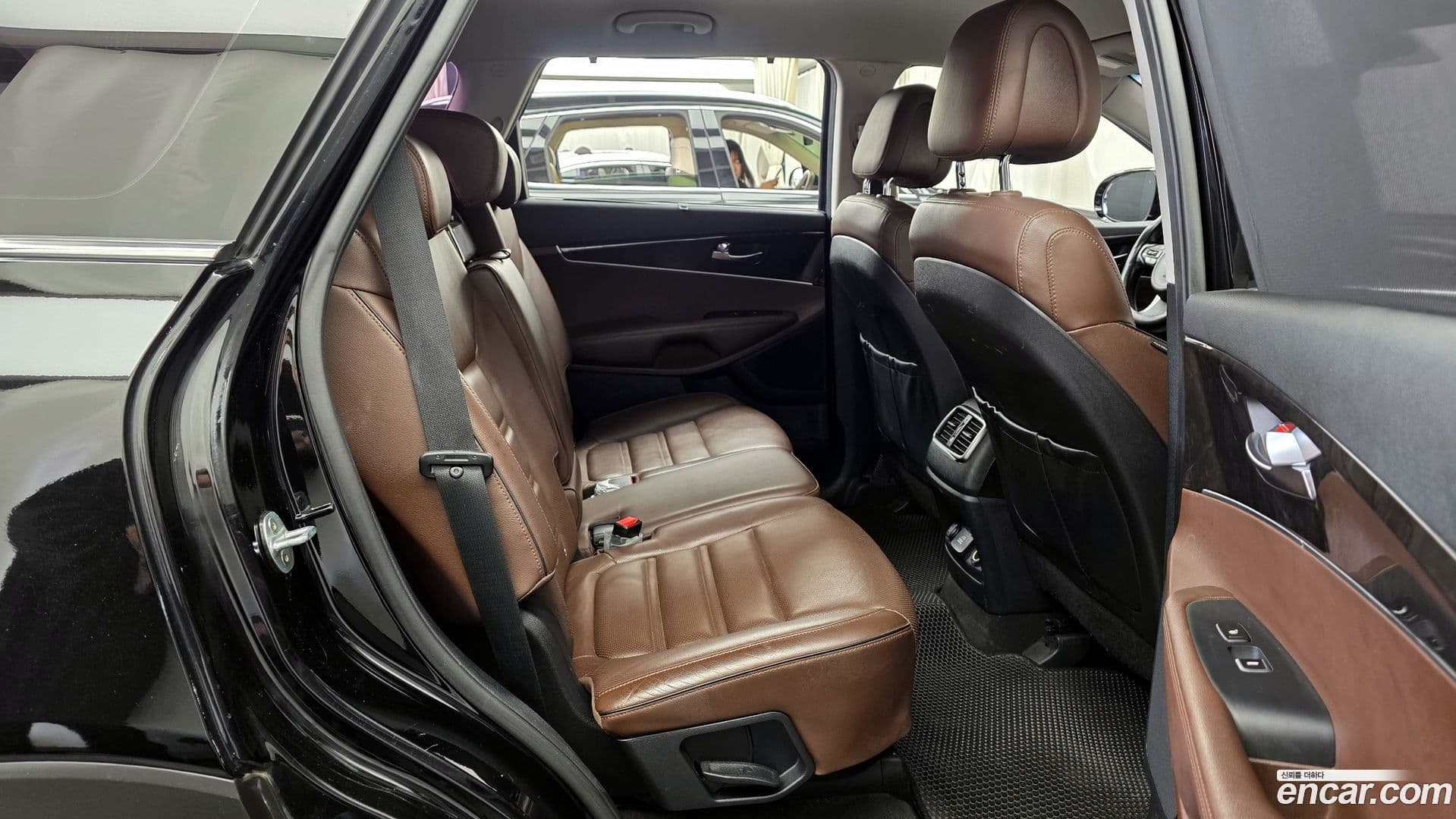 Main__Slider__Photo:Sorento Kia 2016.9-11