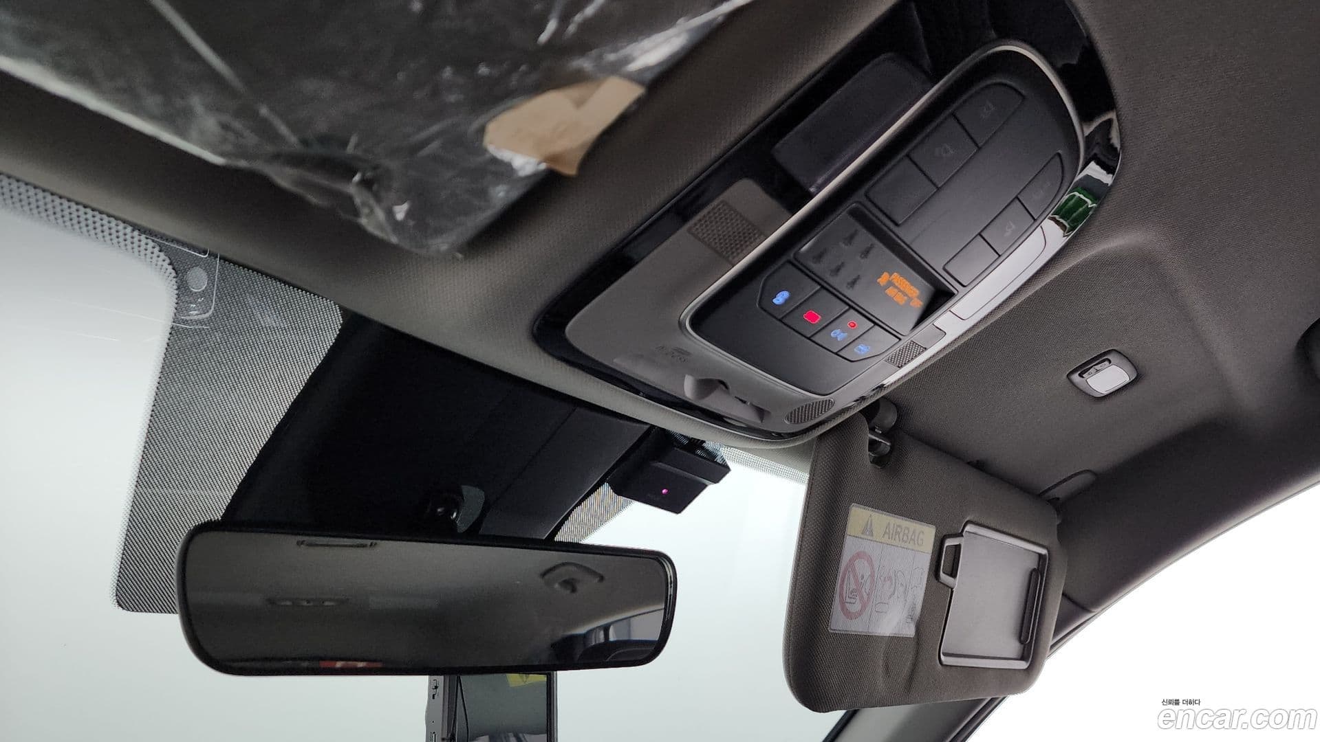 Main__Slider__Photo:Santafe Hyundai 2020.6-17