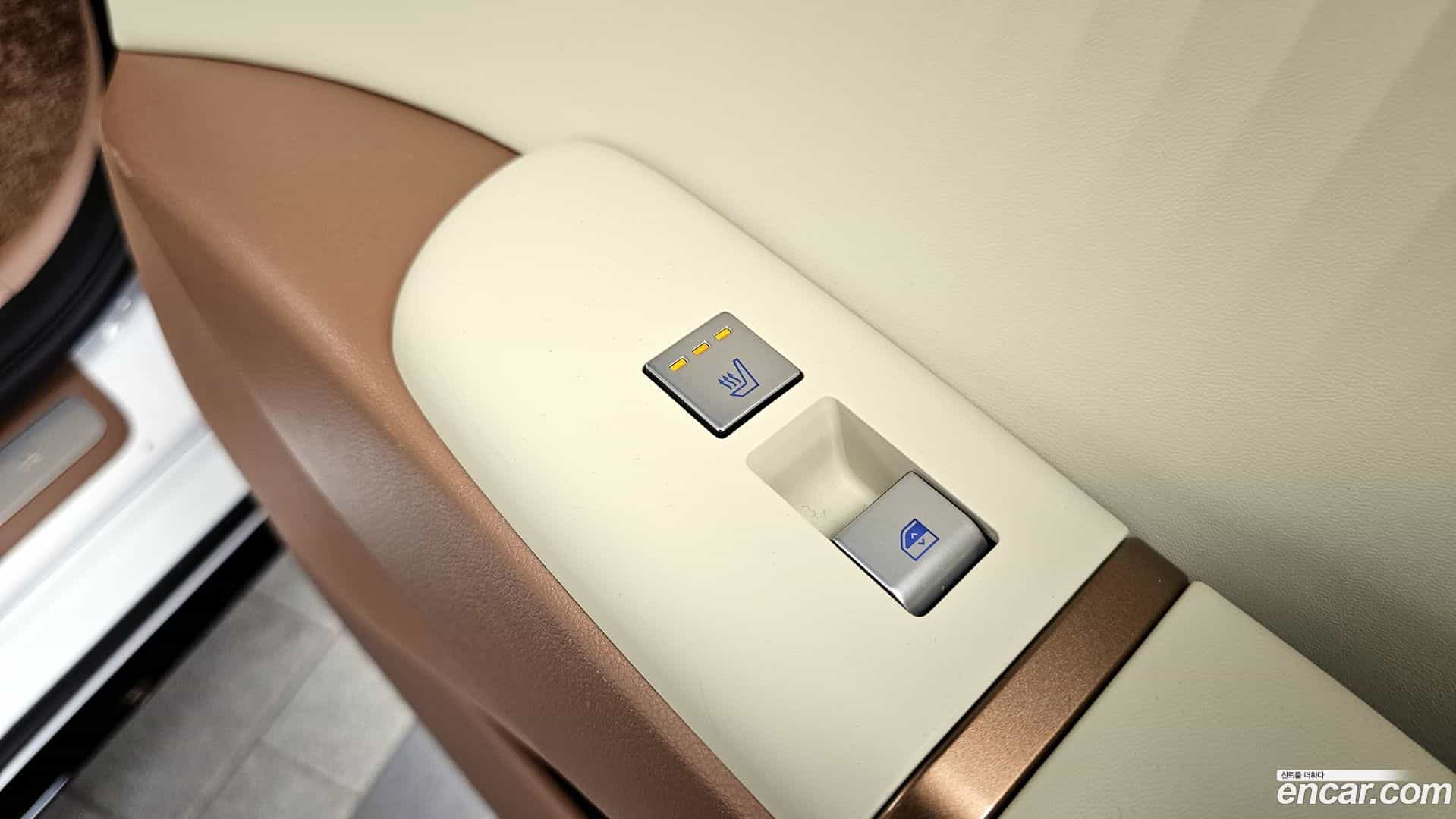 Grandeur Hyundai 2024.9-OPTION-023