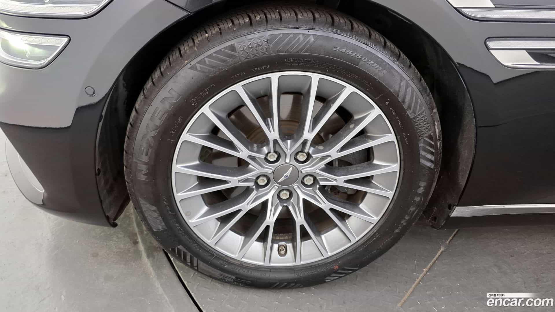 G80 Genesis 2021.11-OUTER-005