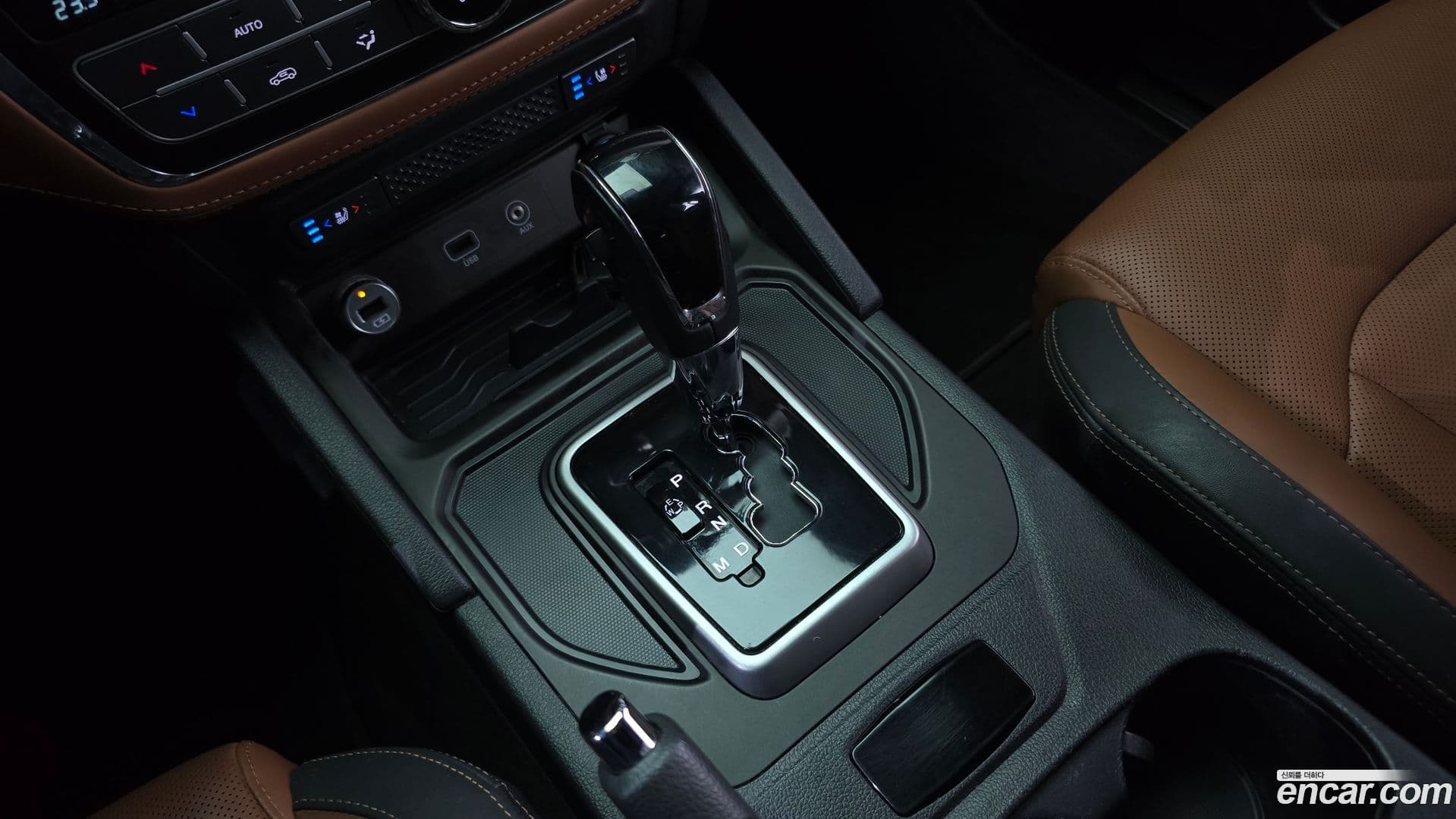 Main__Slider__Photo:Rexton KG_Mobility_Ssangyong 2018.7-8