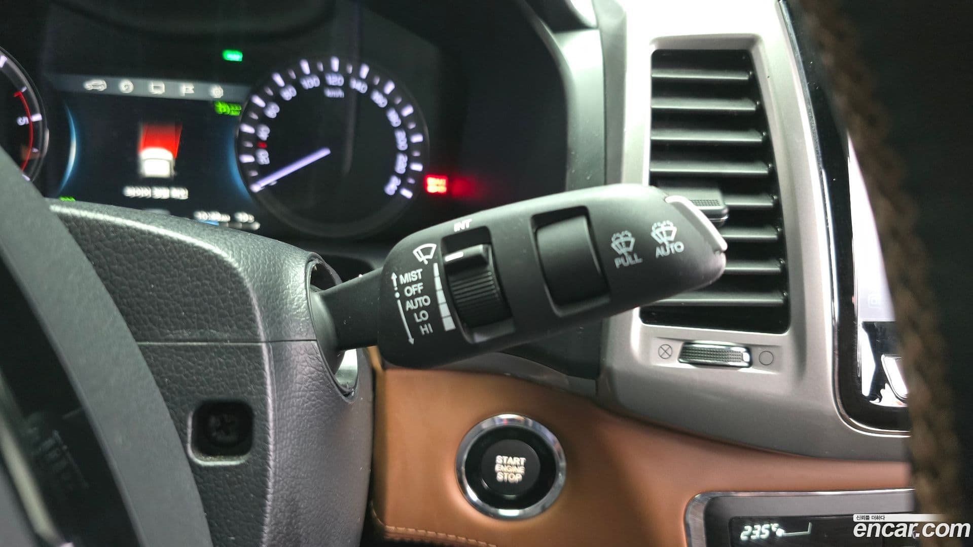 Main__Slider__Photo:Rexton KG_Mobility_Ssangyong 2018.7-17