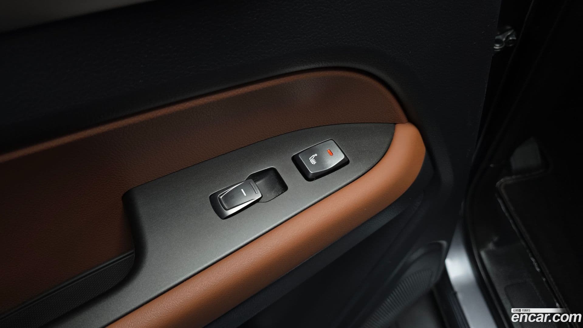 Main__Slider__Photo:Rexton KG_Mobility_Ssangyong 2018.7-18