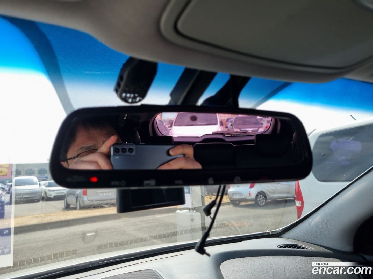 Main__Slider__Photo:Santafe Hyundai 2015.0-16