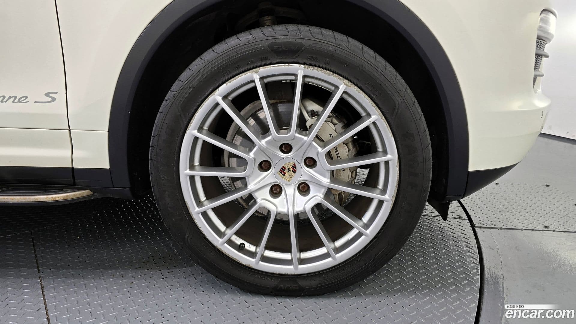 Main__Slider__Photo:Cayenne Porsche 2011.10-4