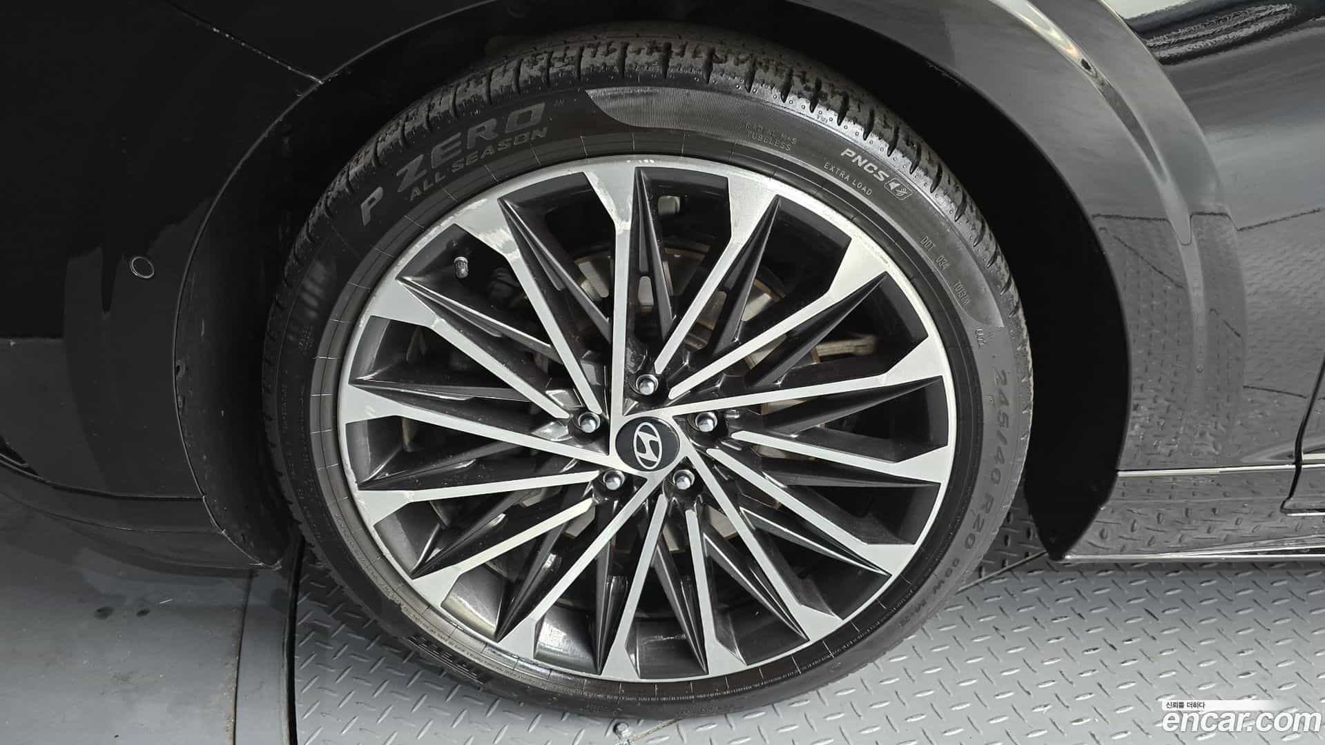 Grandeur Hyundai 2023.0-OUTER-005