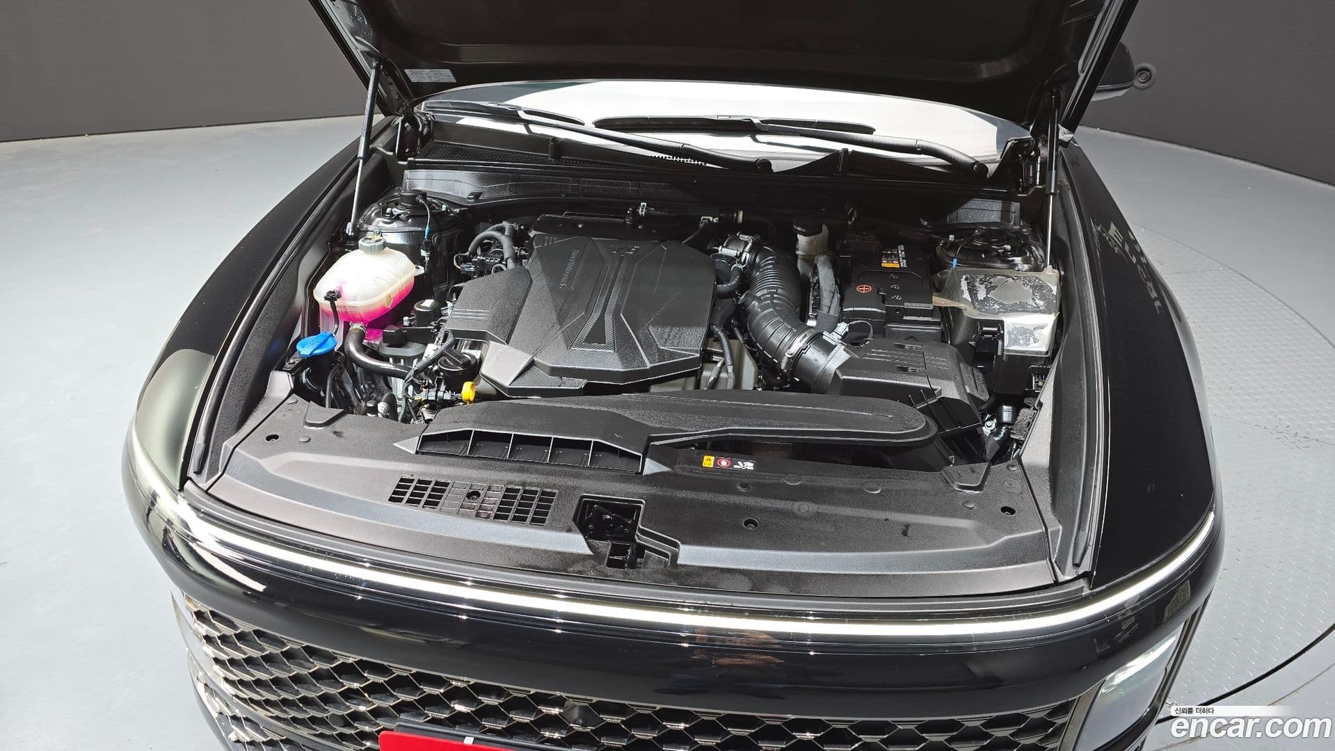 Main__Slider__Photo:Grandeur Hyundai 2023.0-5