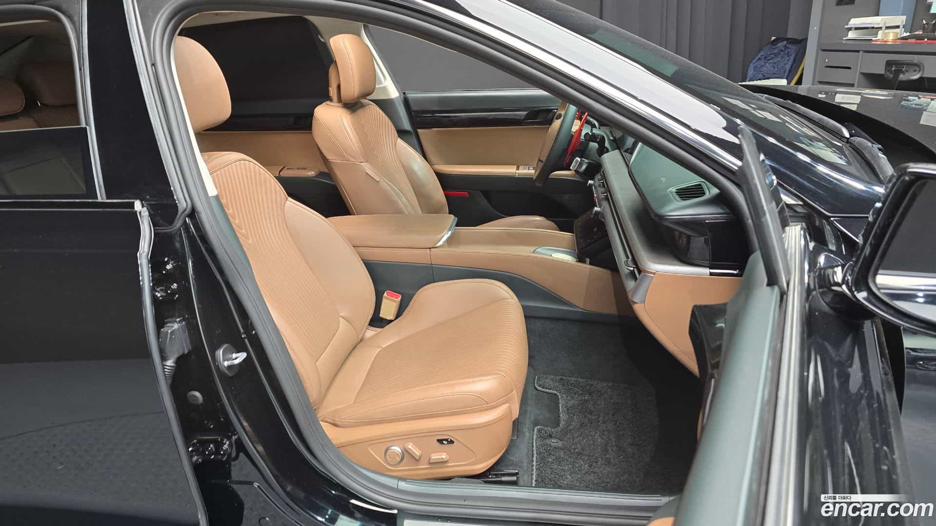 Grandeur Hyundai 2023.0-OPTION-016