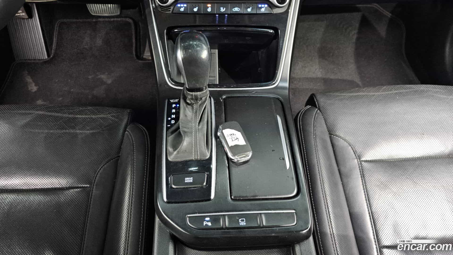Grandeur Hyundai 2018.8-INNER-009