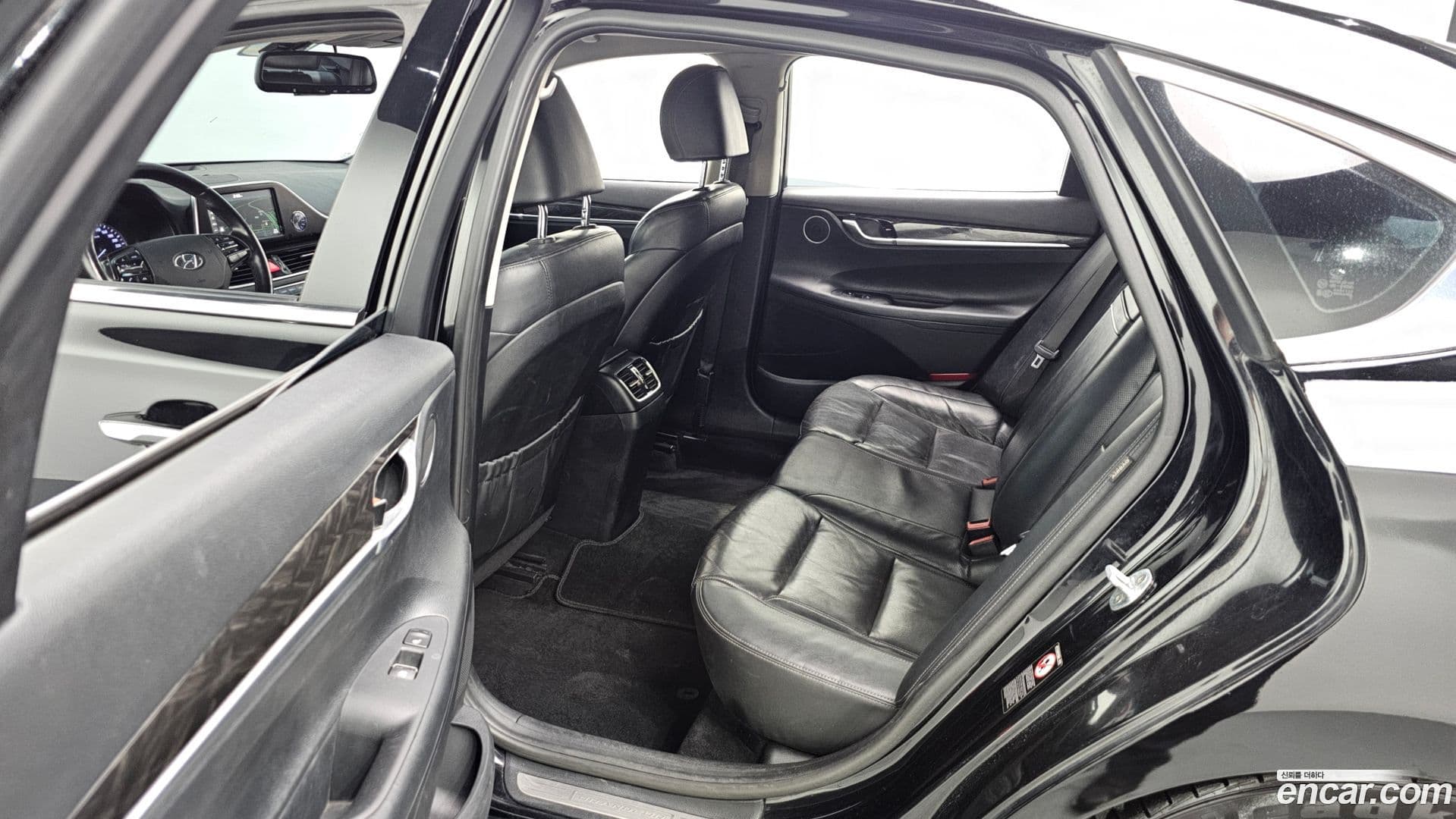 Main__Slider__Photo:Grandeur Hyundai 2018.8-11