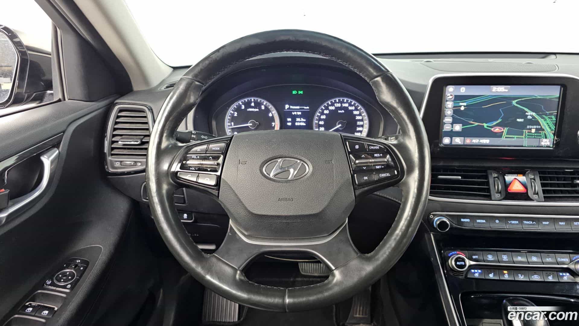 Grandeur Hyundai 2018.8-OPTION-017