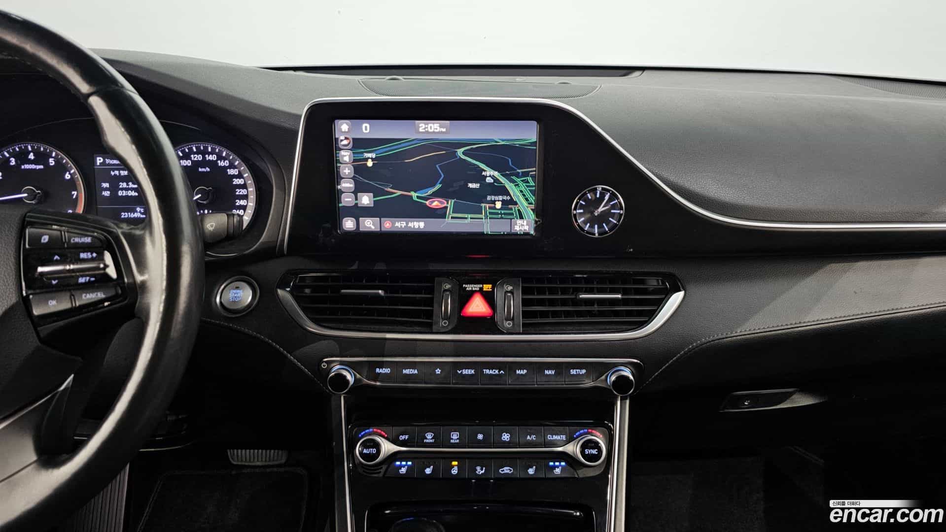 Grandeur Hyundai 2018.8-OPTION-018