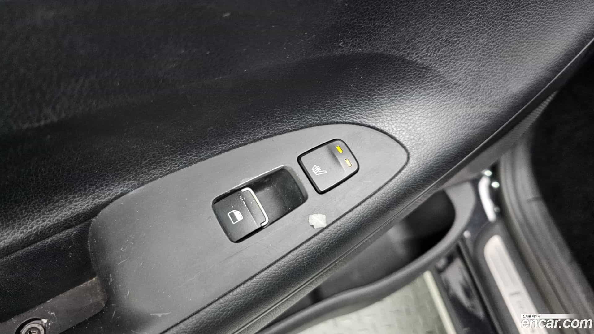 Grandeur Hyundai 2018.8-OPTION-021