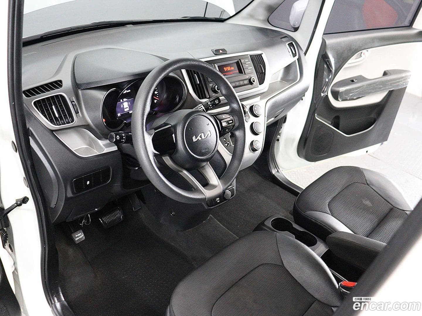 Main__Slider__Photo:RAY Kia 2022.0-6