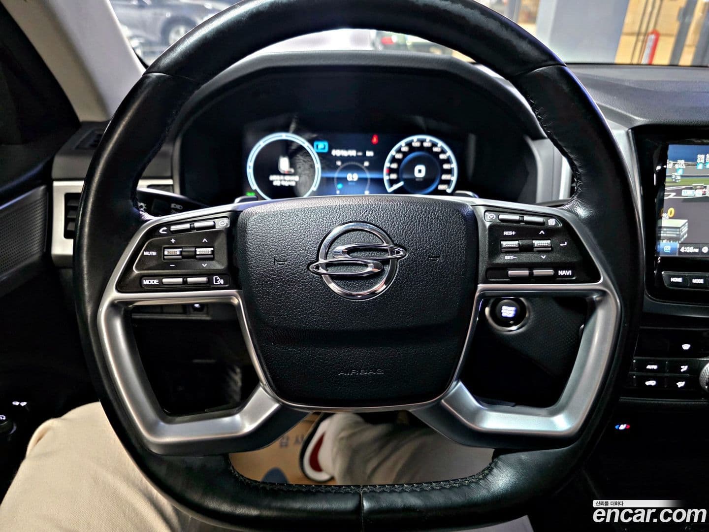 Main__Slider__Photo:Rexton KG_Mobility_Ssangyong 2022.2-11