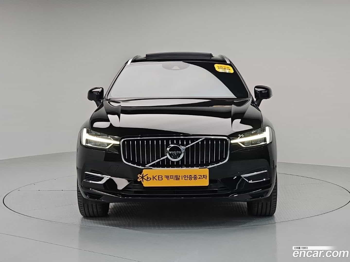 XC60 Volvo 2021.1-OUTER-001