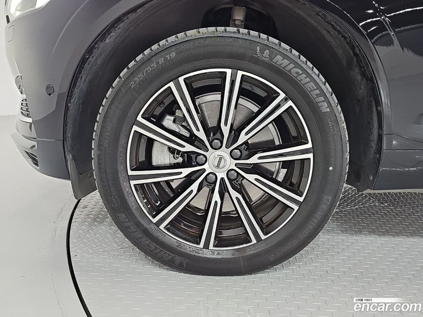 Main__Slider__Photo:XC60 Volvo 2021.1-4