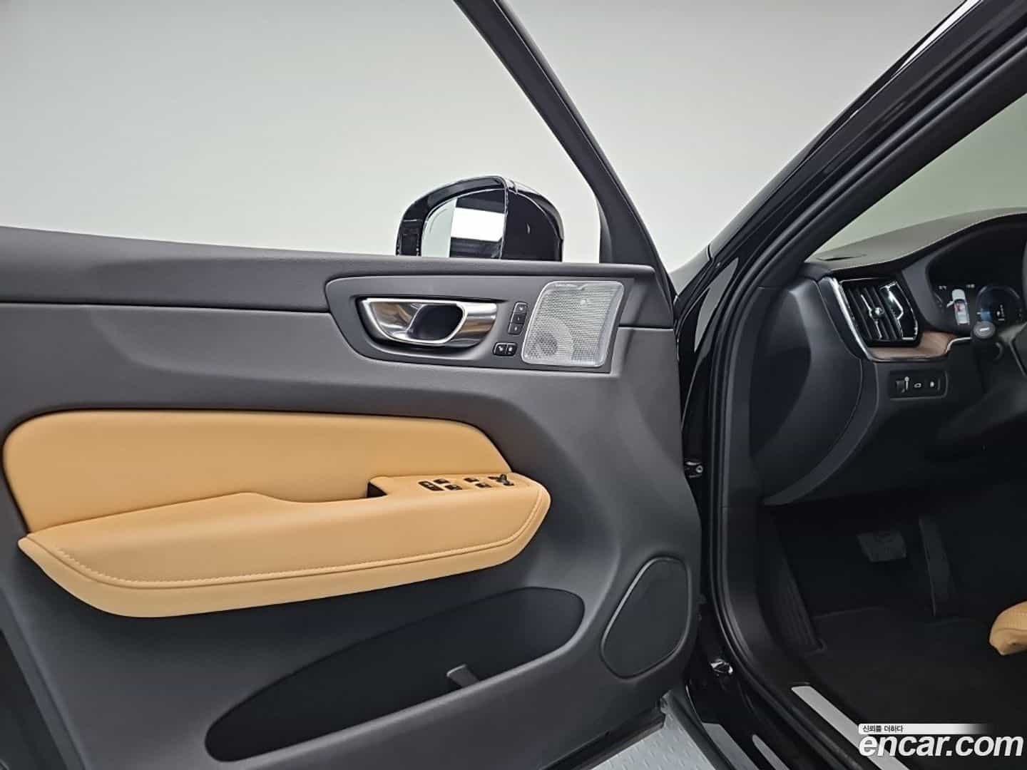 XC60 Volvo 2021.1-OPTION-015