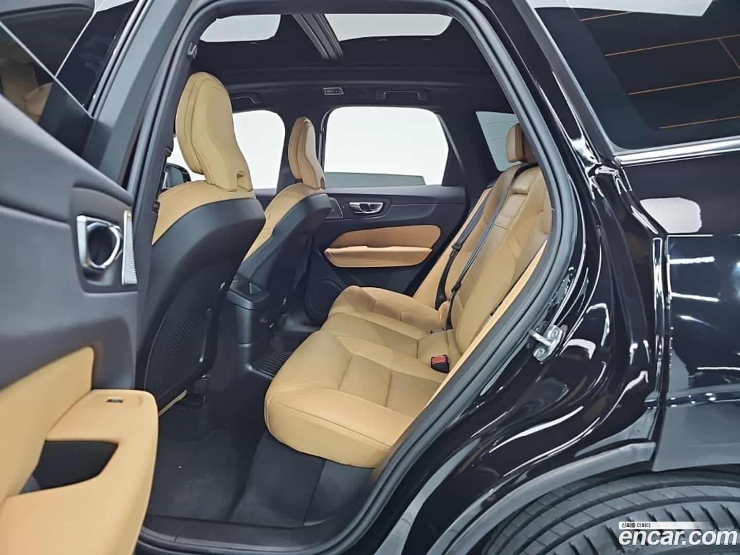 XC60 Volvo 2021.1-OPTION-022