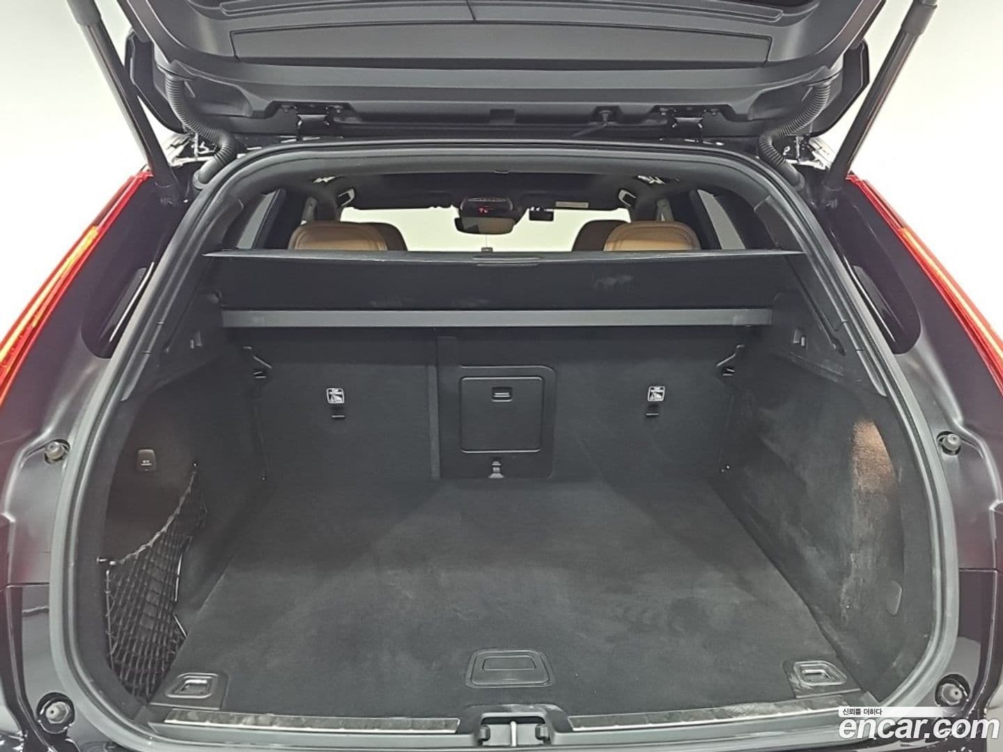 Main__Slider__Photo:XC60 Volvo 2021.1-18