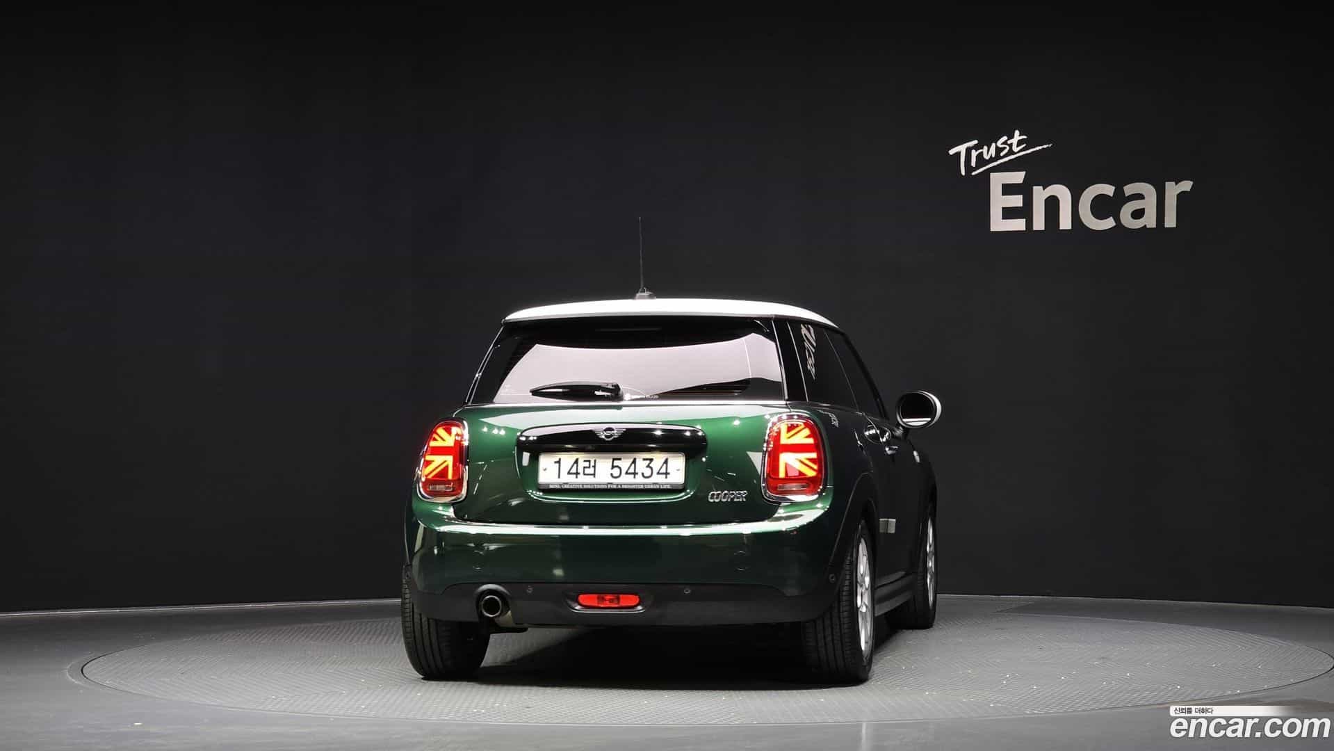 Cooper Mini 2019.3-OUTER-004