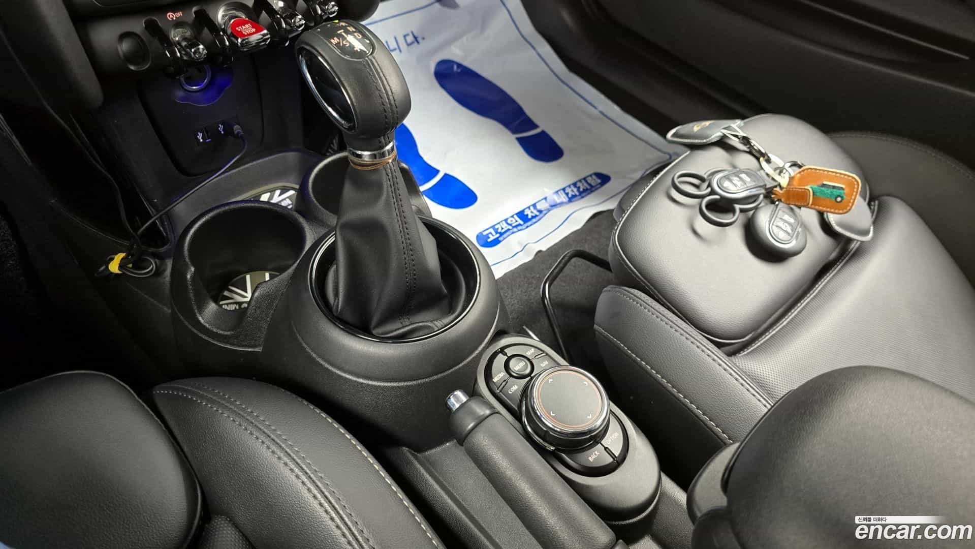 Cooper Mini 2019.3-INNER-009