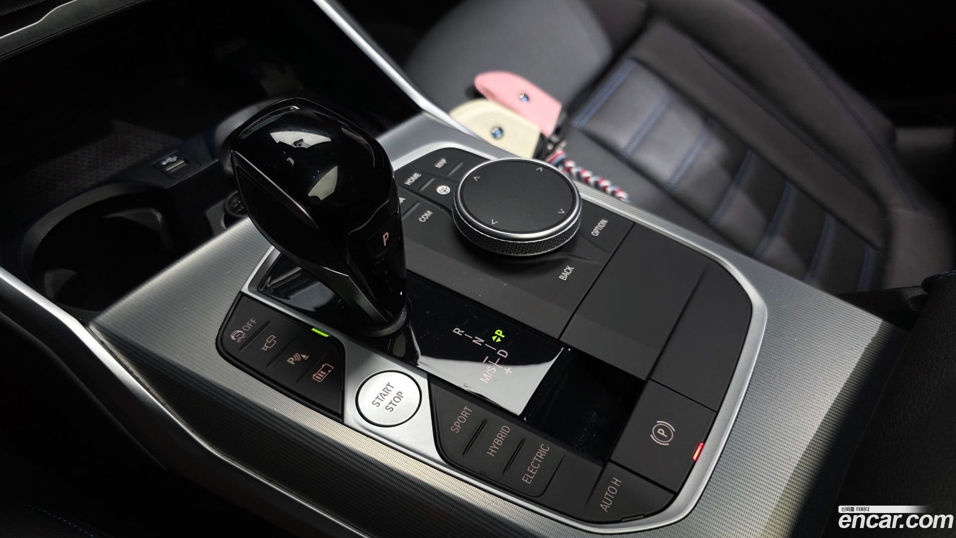 Main__Slider__Photo:3-Series BMW 2021.10-8