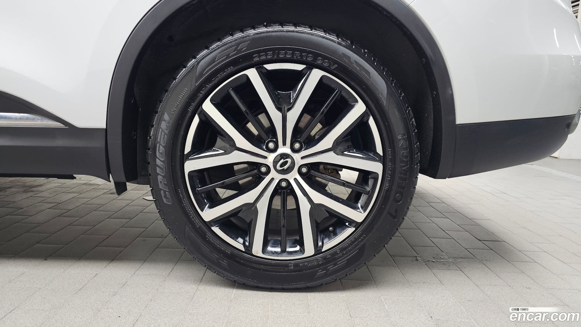 Main__Slider__Photo:QM6 Renault-KoreaSamsung 2020.4-4