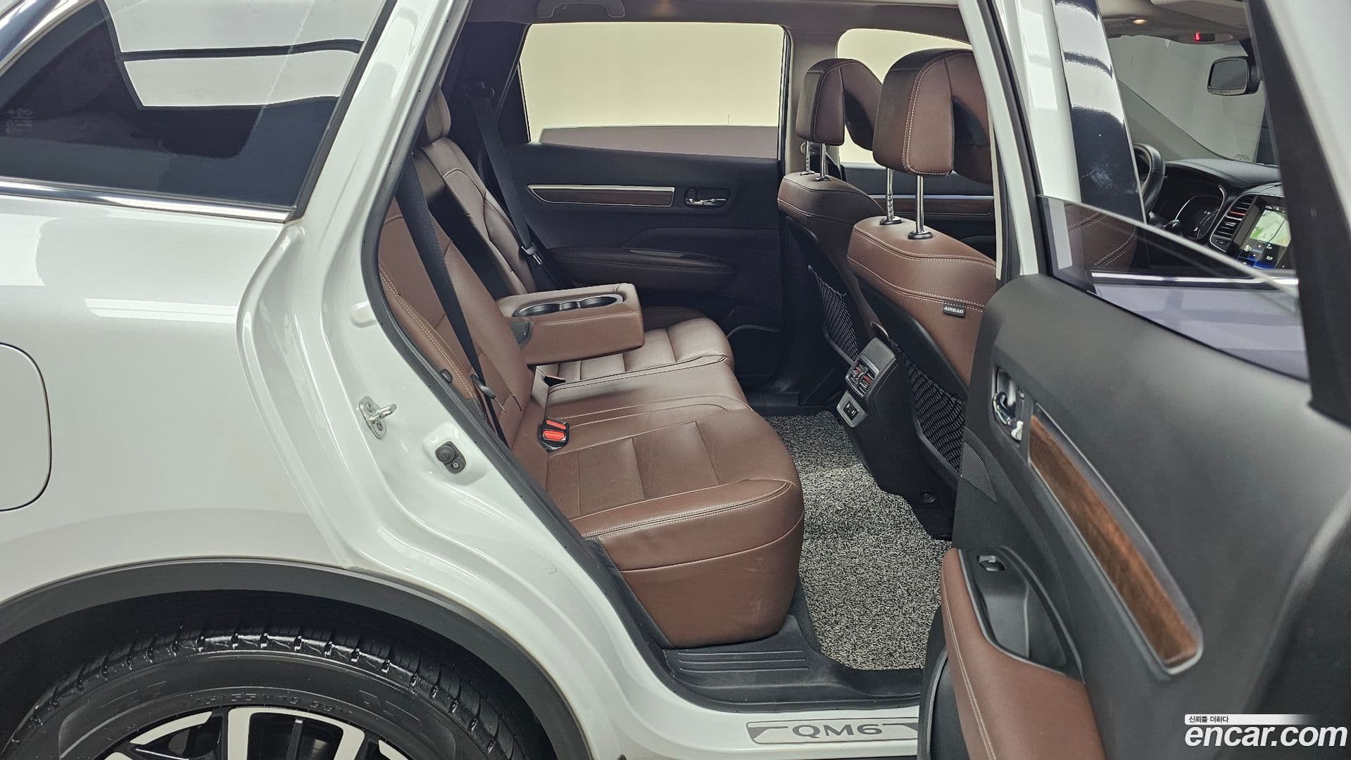 Main__Slider__Photo:QM6 Renault-KoreaSamsung 2020.4-11