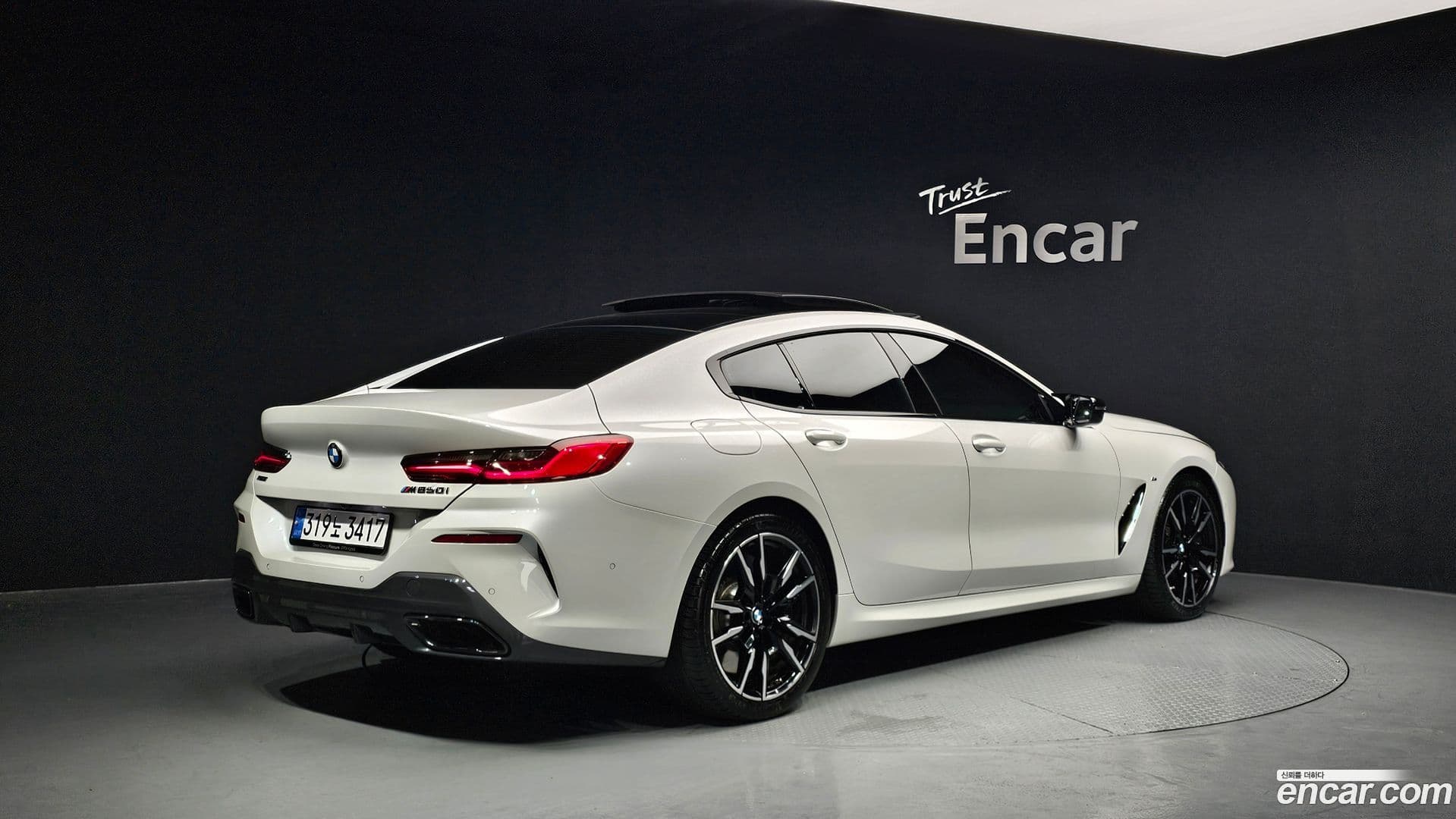 Main__Slider__Photo:8-Series BMW 2025.4-1