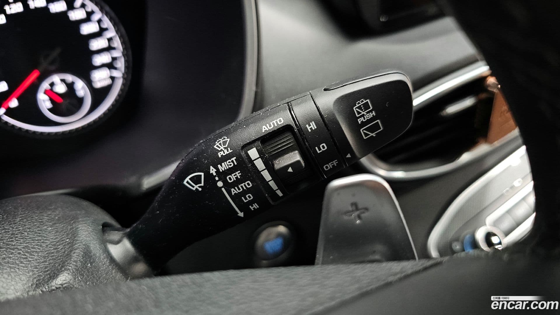 Main__Slider__Photo:Santafe Hyundai 2022.3-15