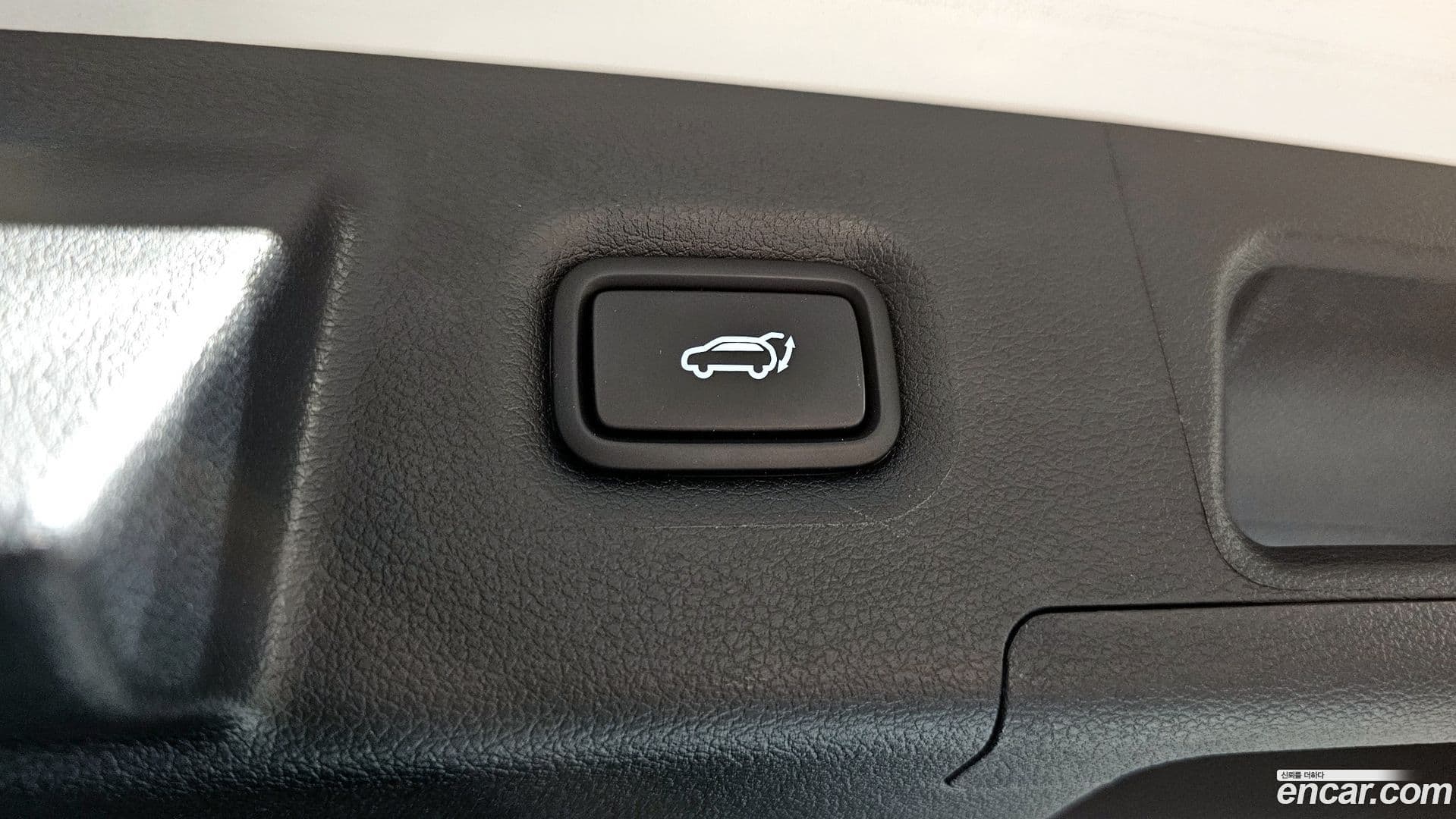 Main__Slider__Photo:Santafe Hyundai 2022.3-19